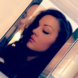 Meet your Posher, Liz